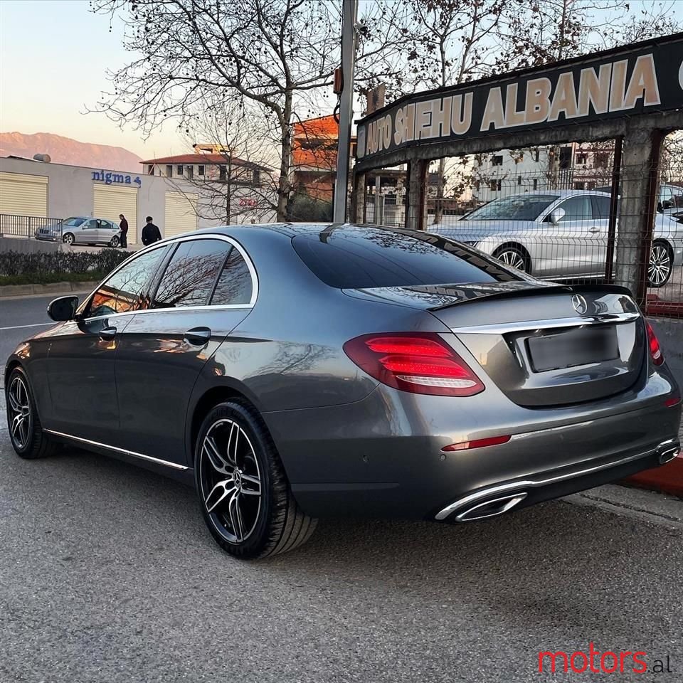 2018' Mercedes-Benz E 200 photo #3