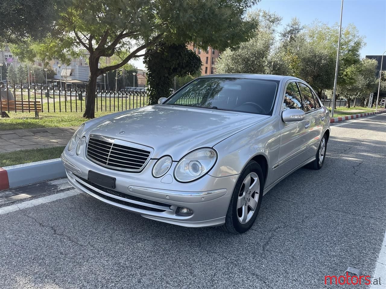 2006' Mercedes-Benz E 240 photo #1