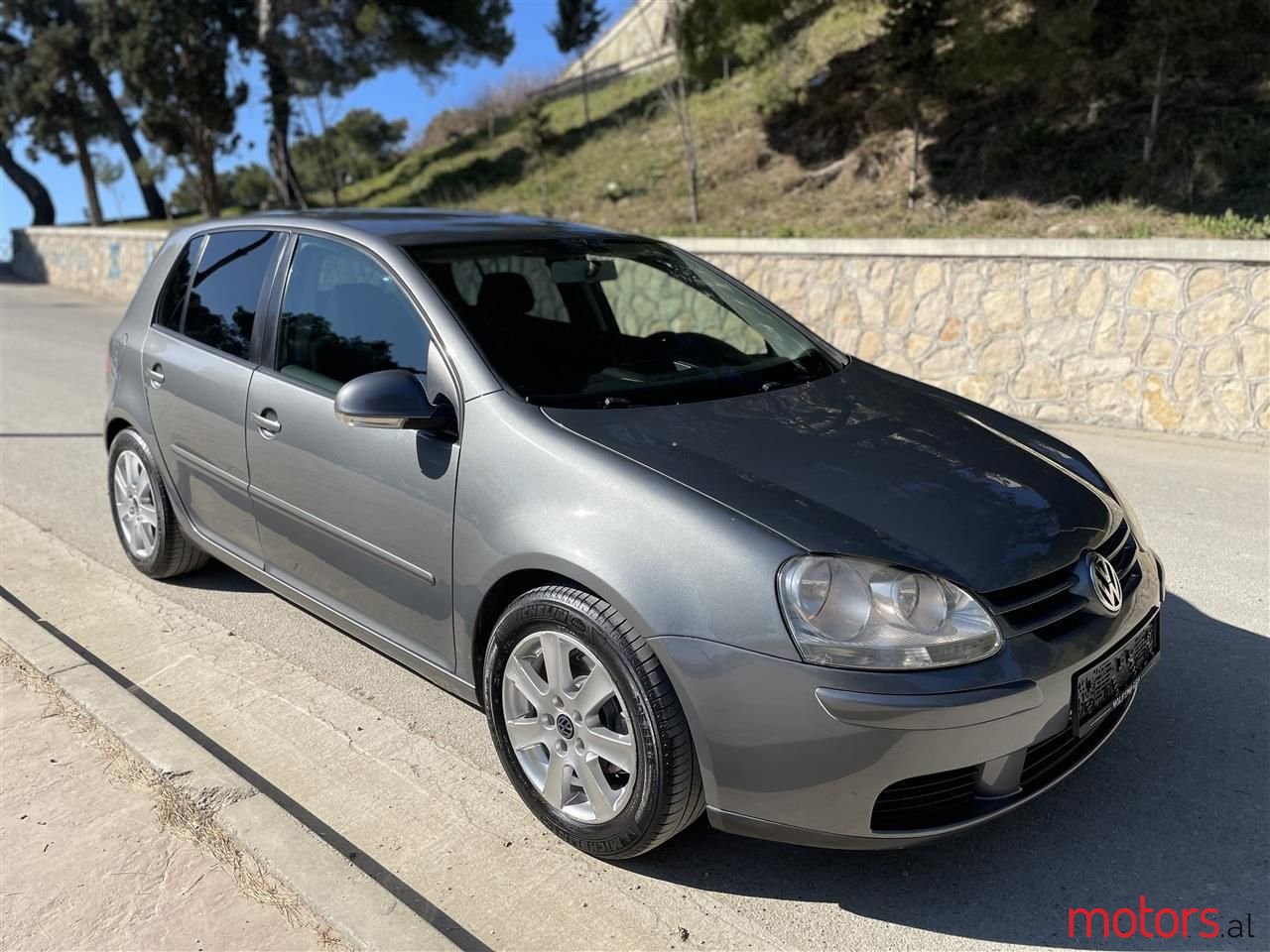 2007' Volkswagen Golf photo #1