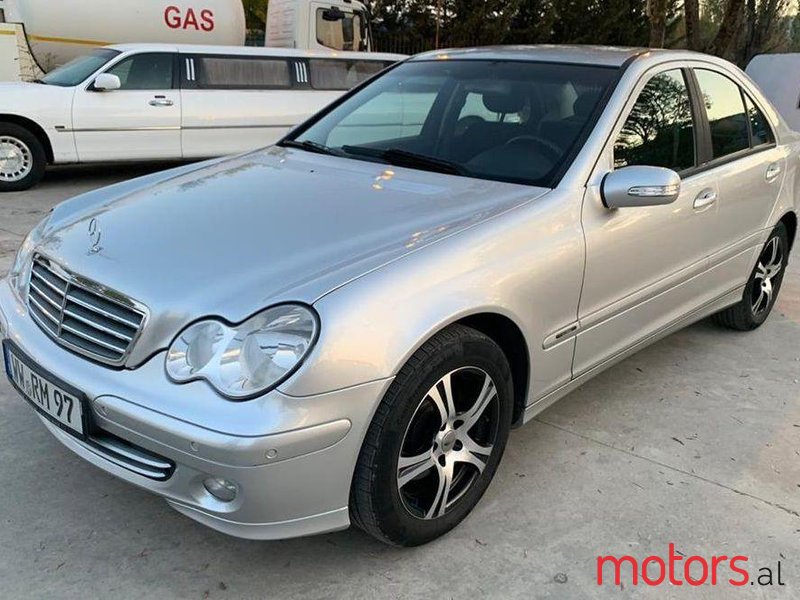 2006' Mercedes-Benz C 220 photo #1