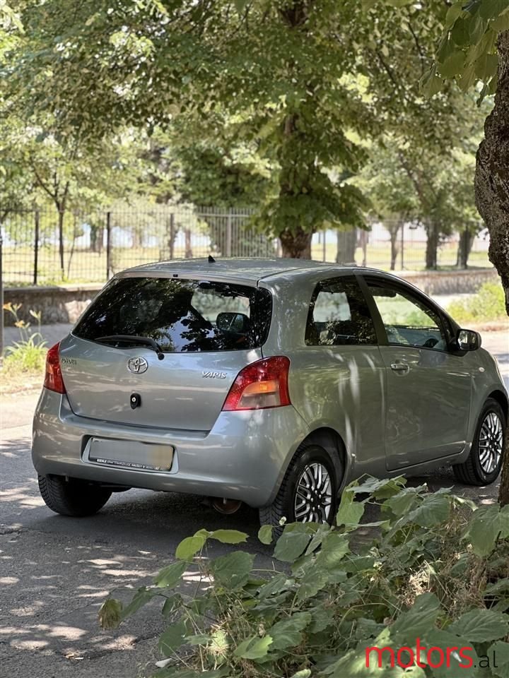 2007' Toyota Yaris photo #5