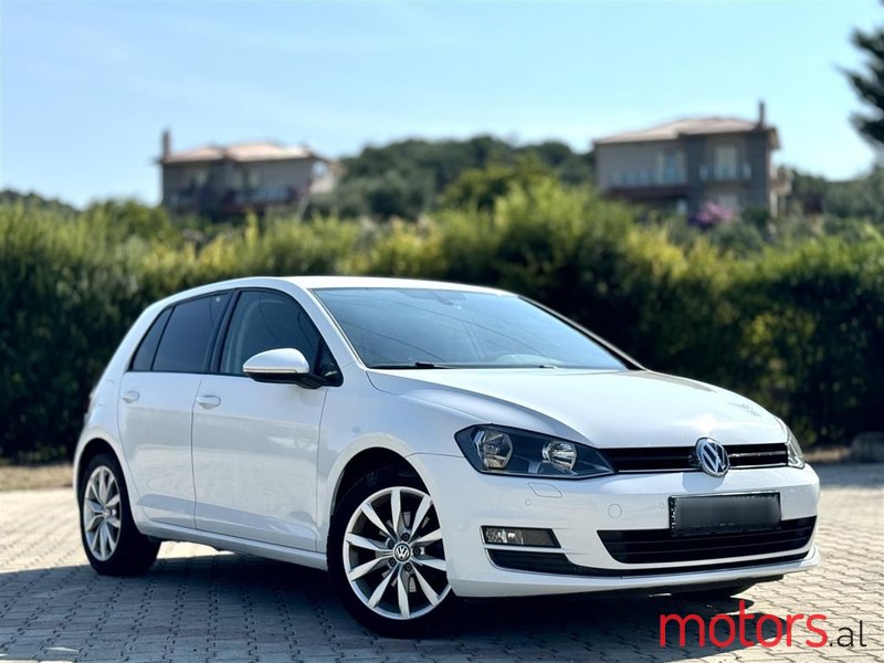 2014' Volkswagen Golf photo #1