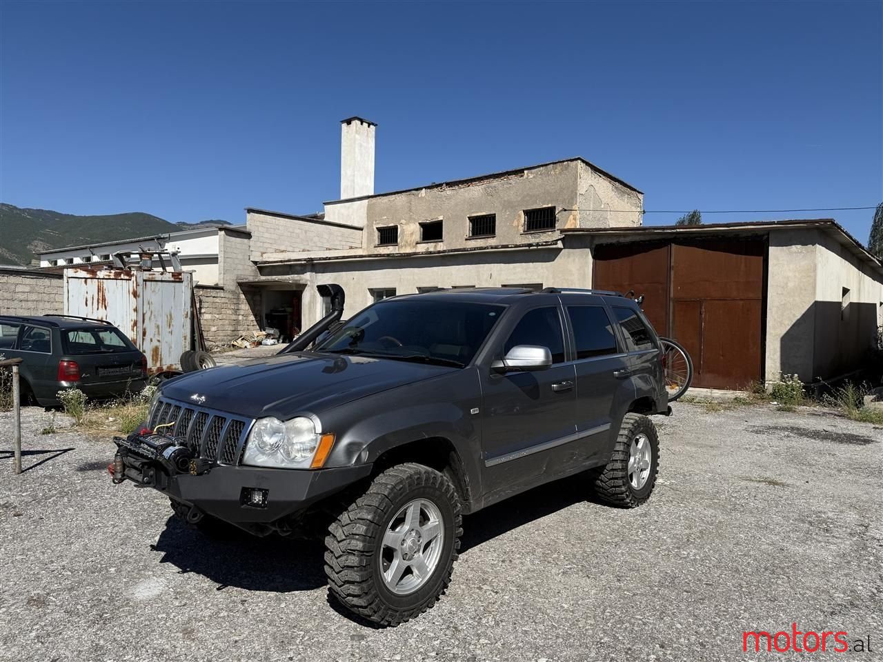 2006' Jeep Grand Cherokee photo #1