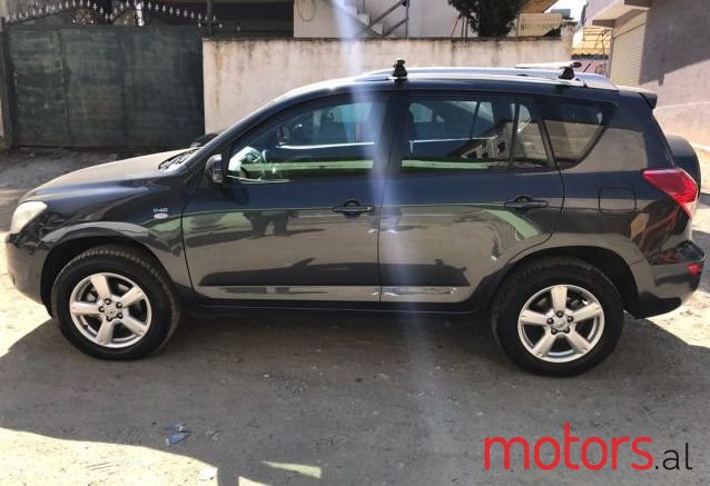 2007' Toyota RAV4 photo #1