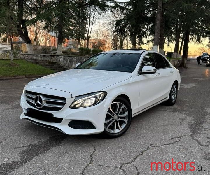 2017' Mercedes-Benz 220 photo #6