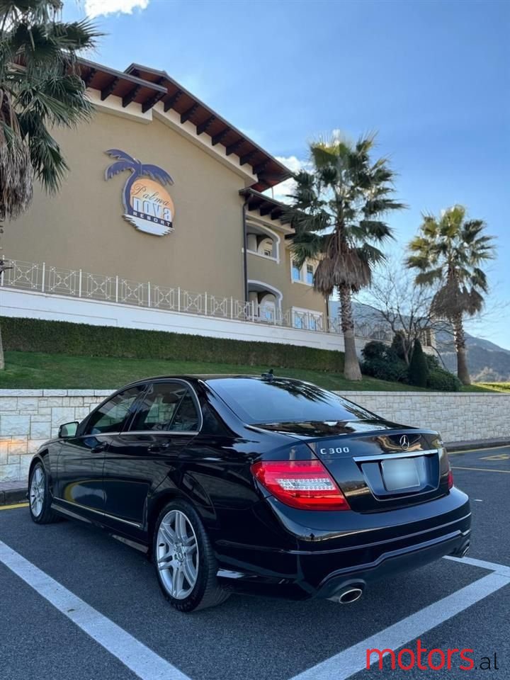 2013' Mercedes-Benz C 300 photo #4