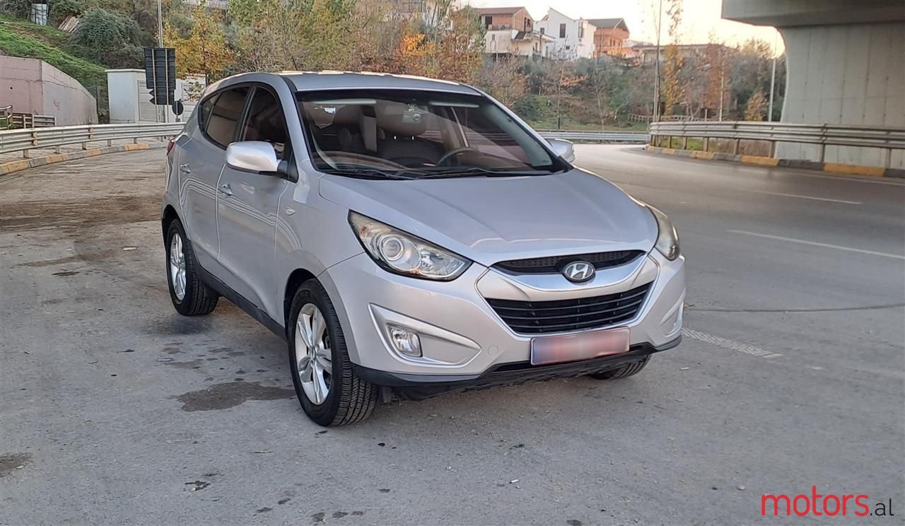 2012' Hyundai Tucson photo #3