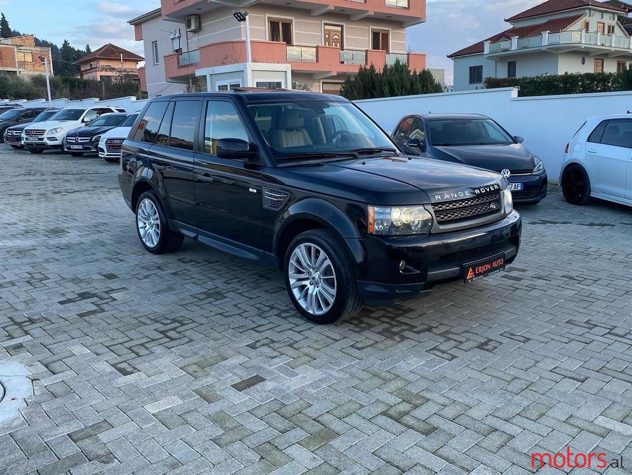 2010' Land Rover Range Rover Sport photo #2