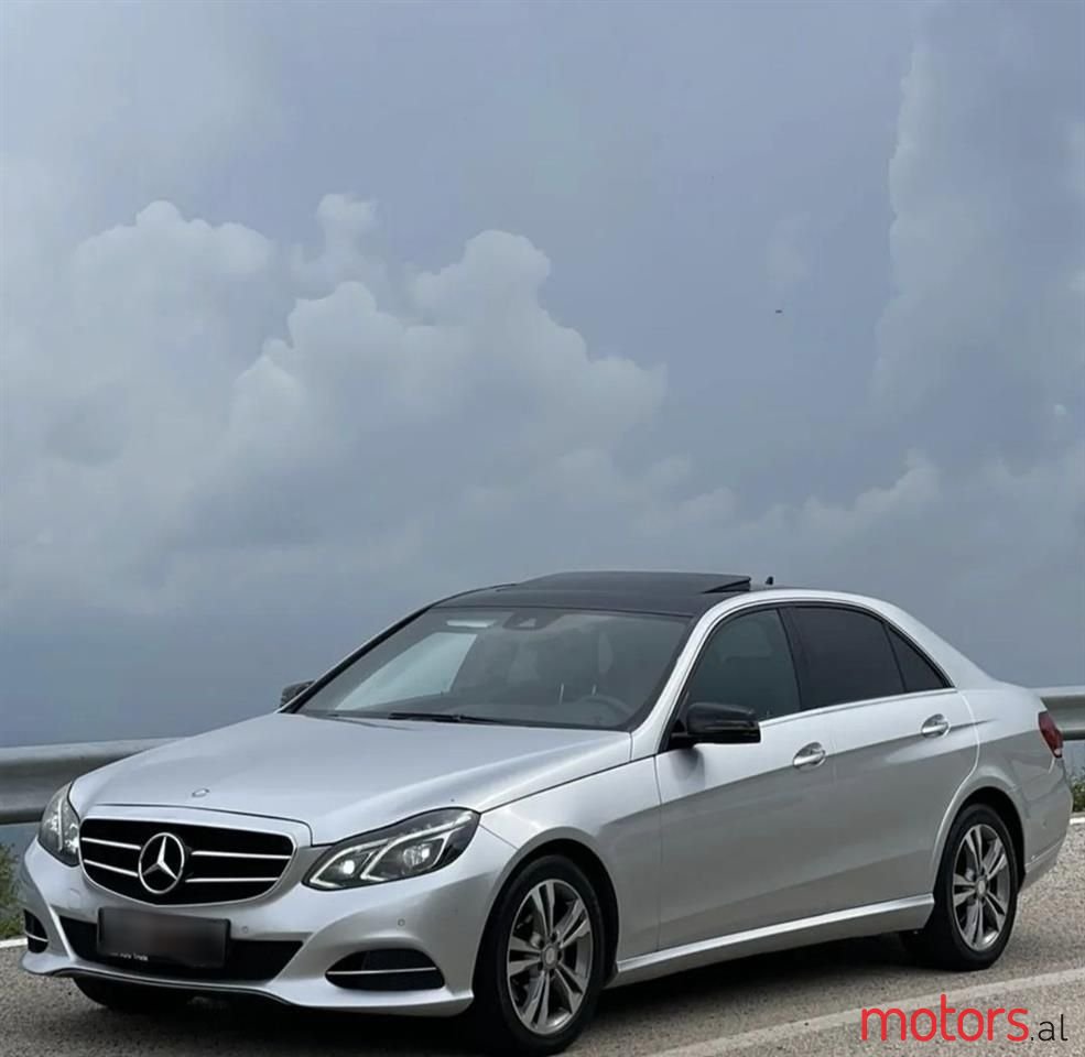 2014' Mercedes-Benz E 220 photo #1