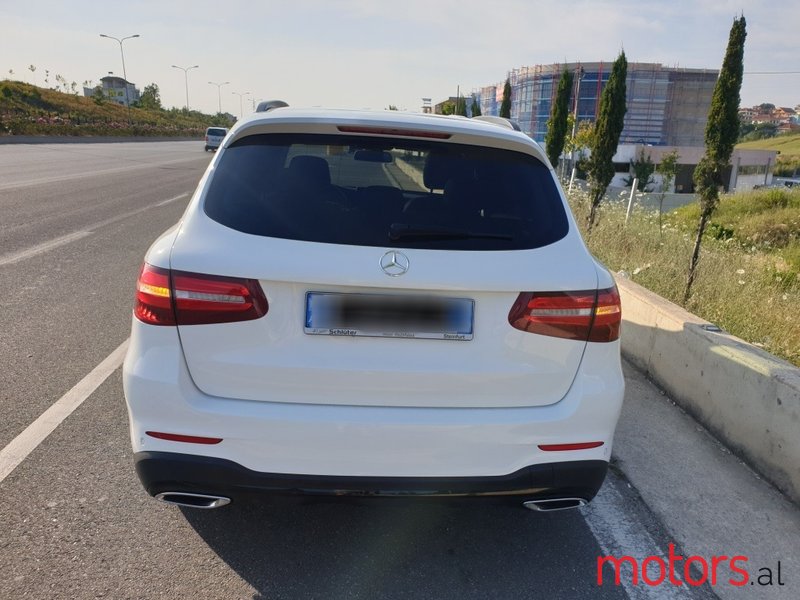 2016' Mercedes-Benz GLC 250 photo #6