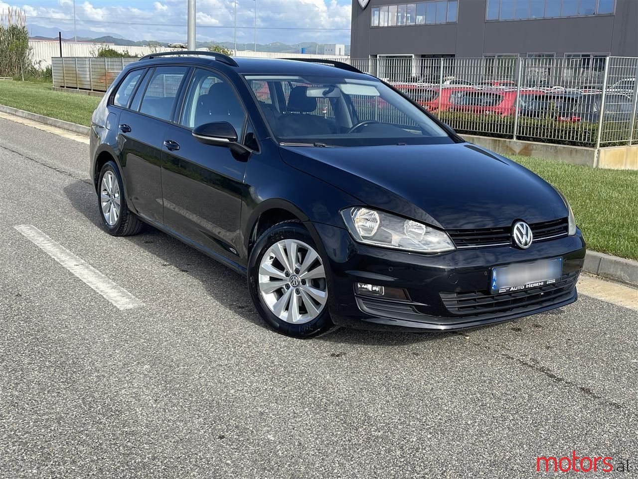 2014' Volkswagen Golf photo #5