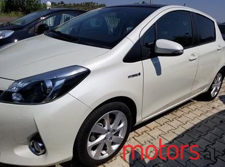 2012' Toyota Yaris photo #1