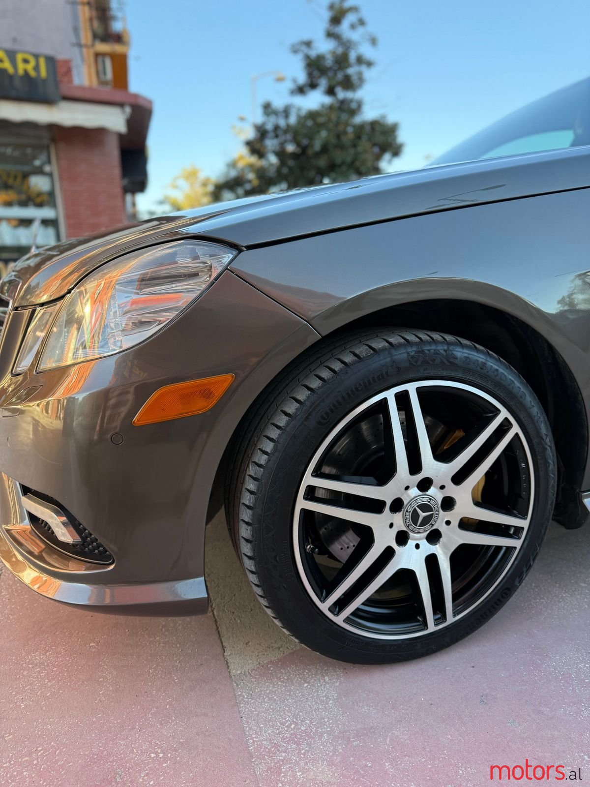 2010' Mercedes-Benz E 55 AMG photo #3