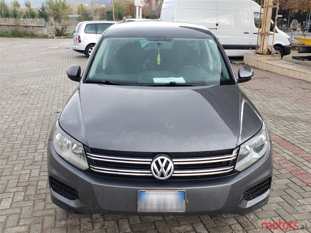 2015' Volkswagen Tiguan photo #1