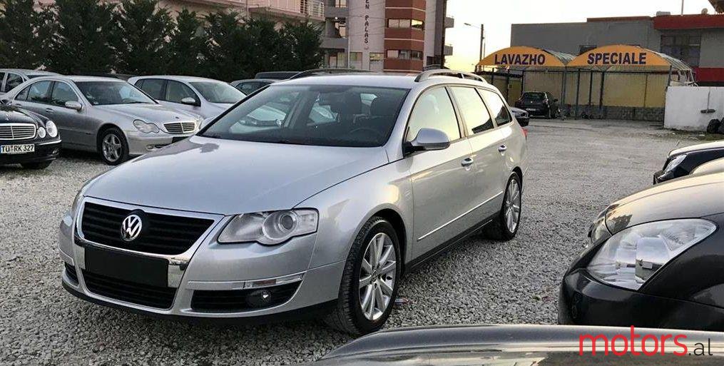 2005' Volkswagen Passat photo #3