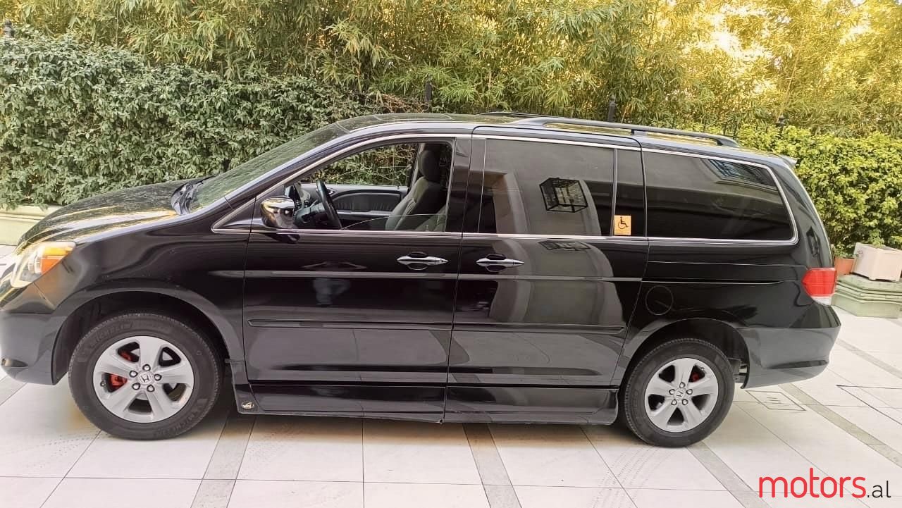 2010' Honda Odyssey photo #5