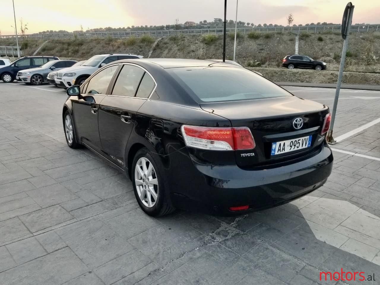 2009' Toyota Avensis photo #6