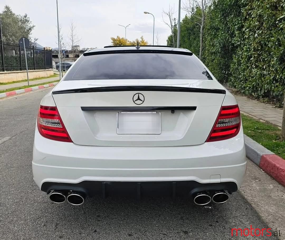 2013' Mercedes-Benz C 300 photo #4