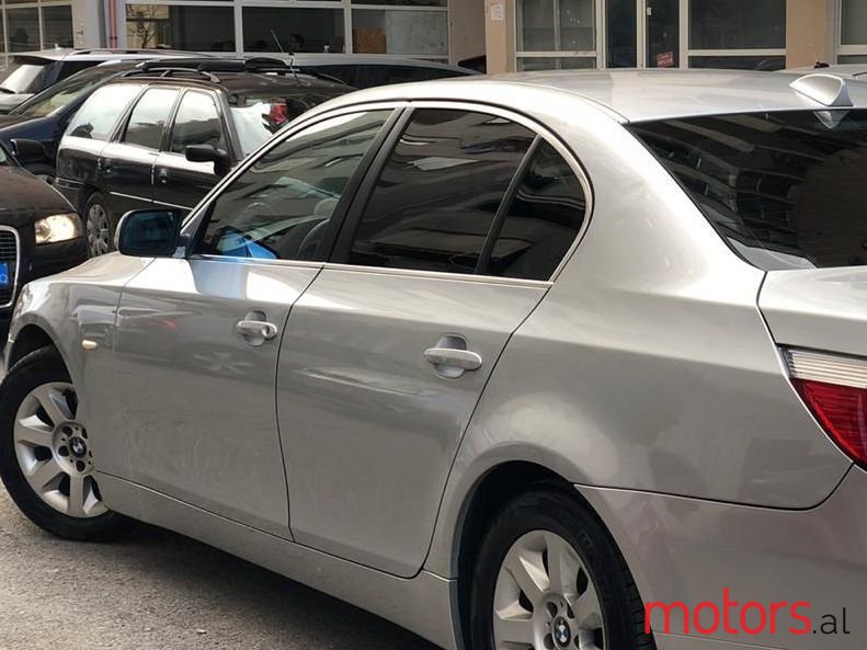 2004' BMW 520 photo #4