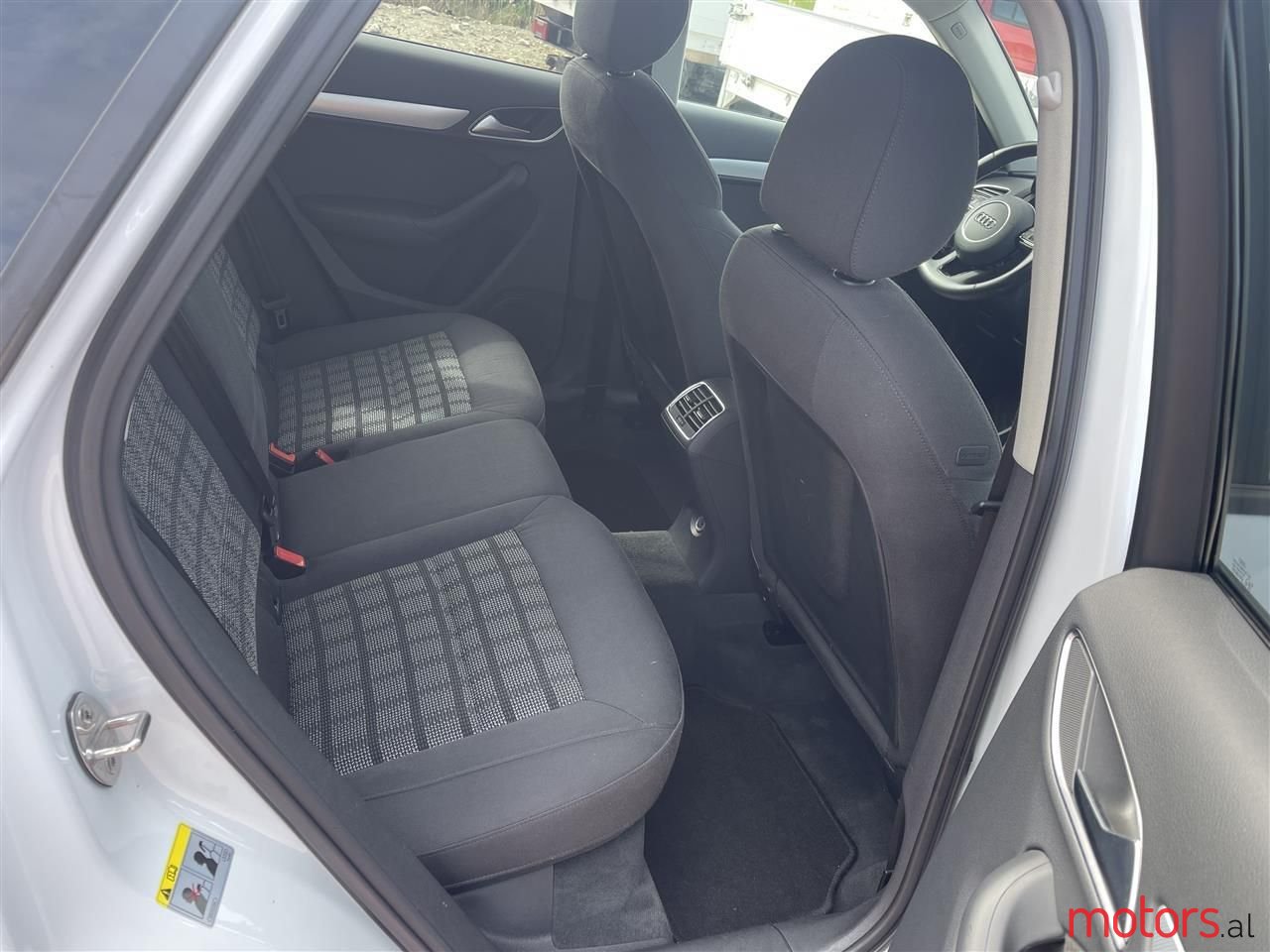 2012' Audi Q3 photo #6