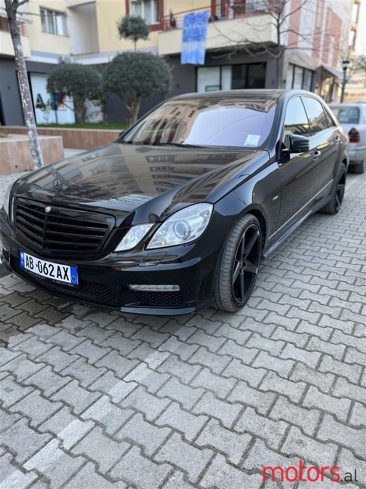 2009' Mercedes-Benz E 350 photo #6