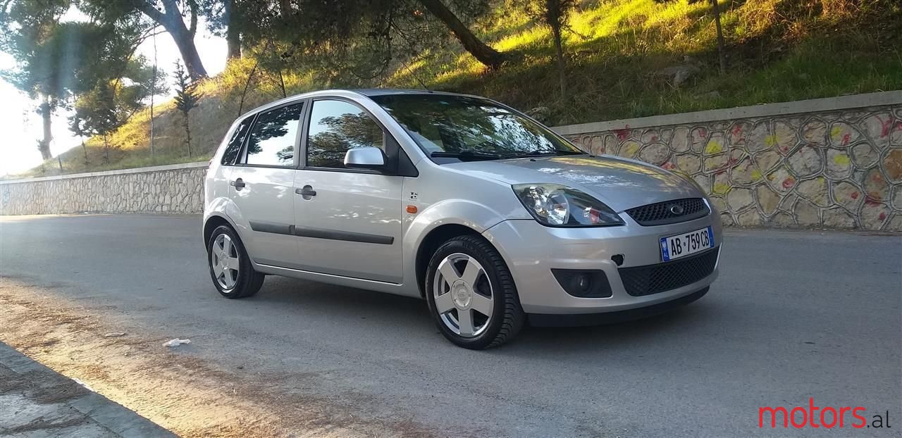 2006' Ford Fiesta photo #2