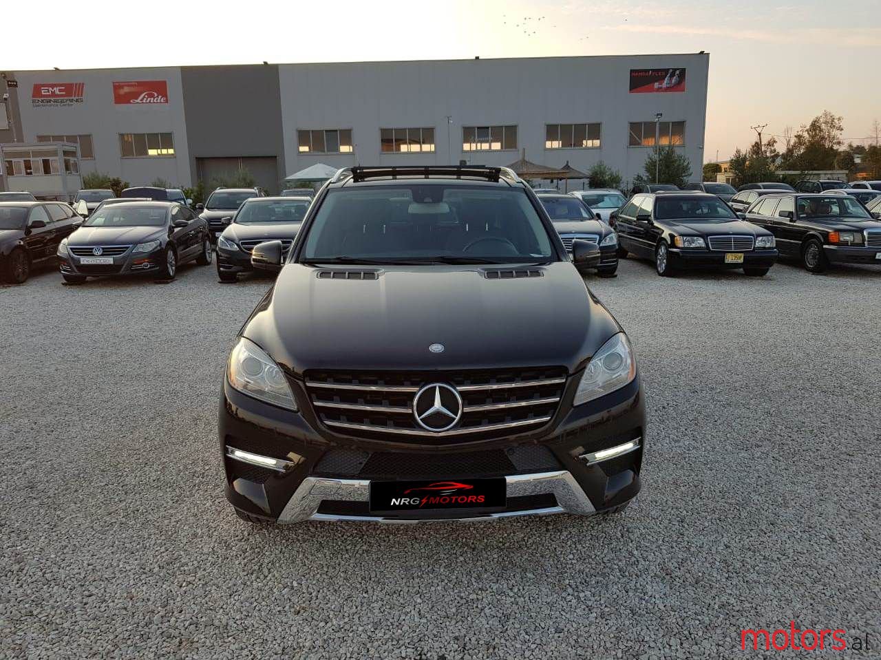 2012' Mercedes-Benz ML-Class photo #3