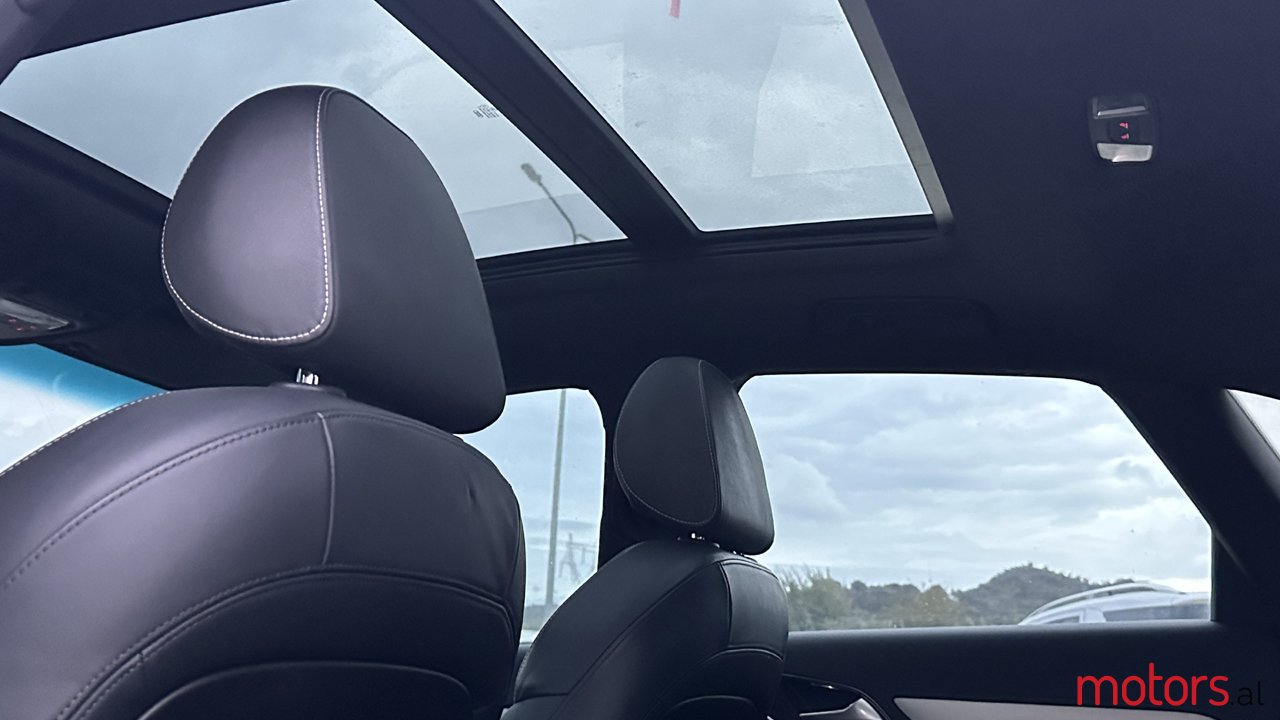 2016' Audi Q3 photo #7