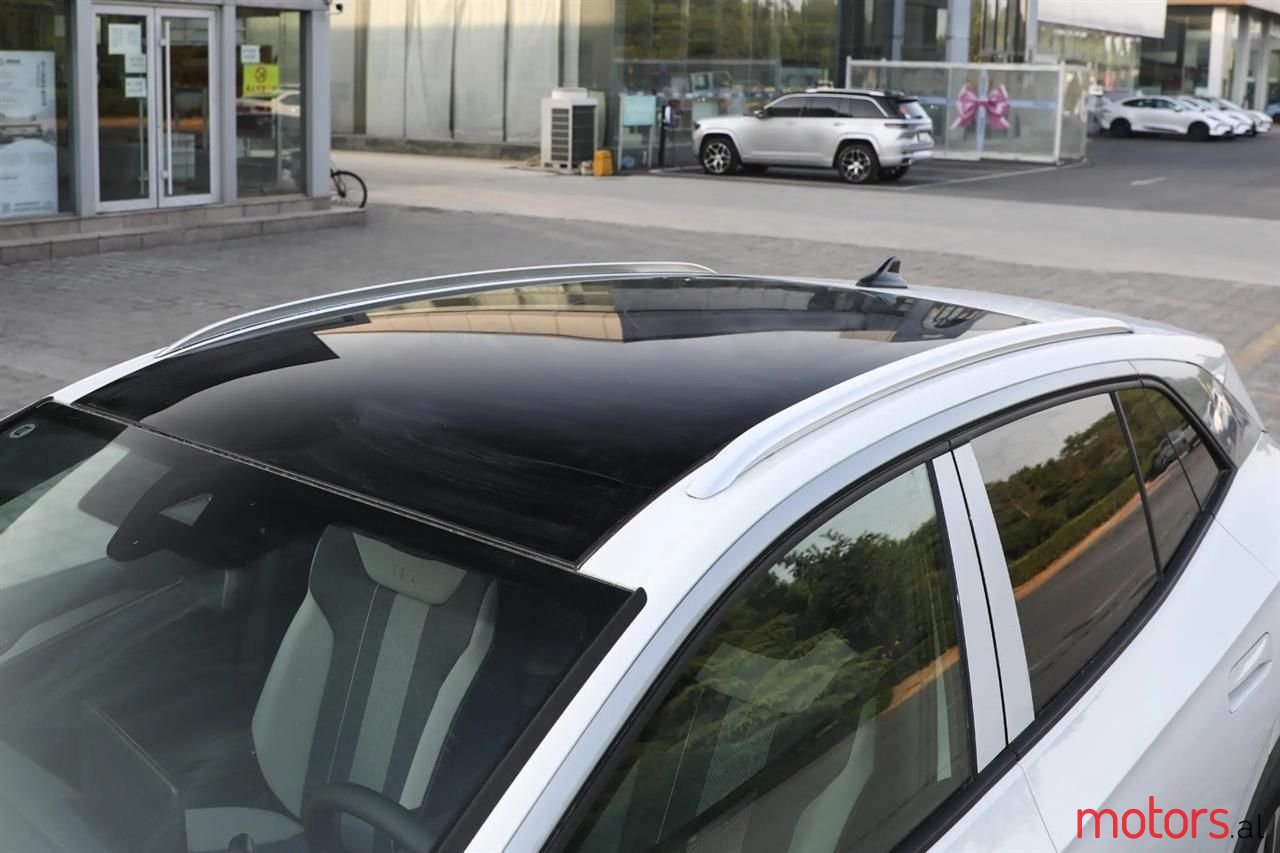 2024' Volkswagen ID.4 photo #4