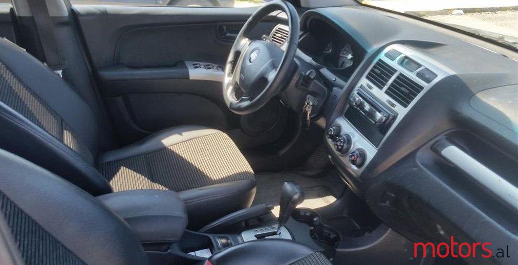 2006' Kia Sportage photo #1