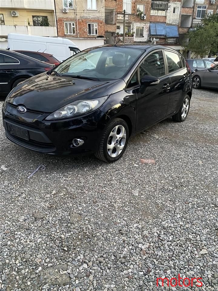 2012' Ford Fiesta photo #1