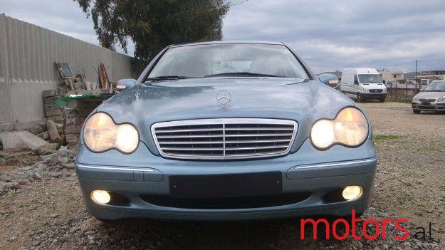 2002' Mercedes-Benz C-Class photo #1