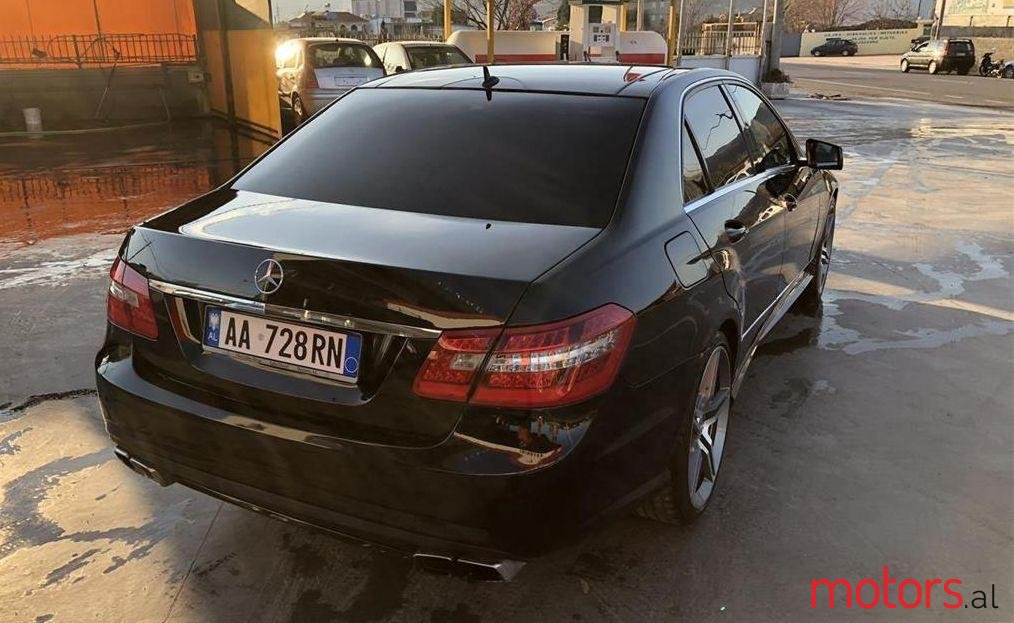 2010' Mercedes-Benz E 350 photo #1