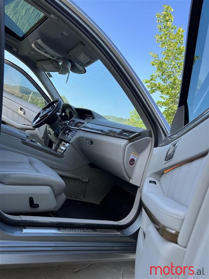 2009' Mercedes-Benz E 350 photo #6