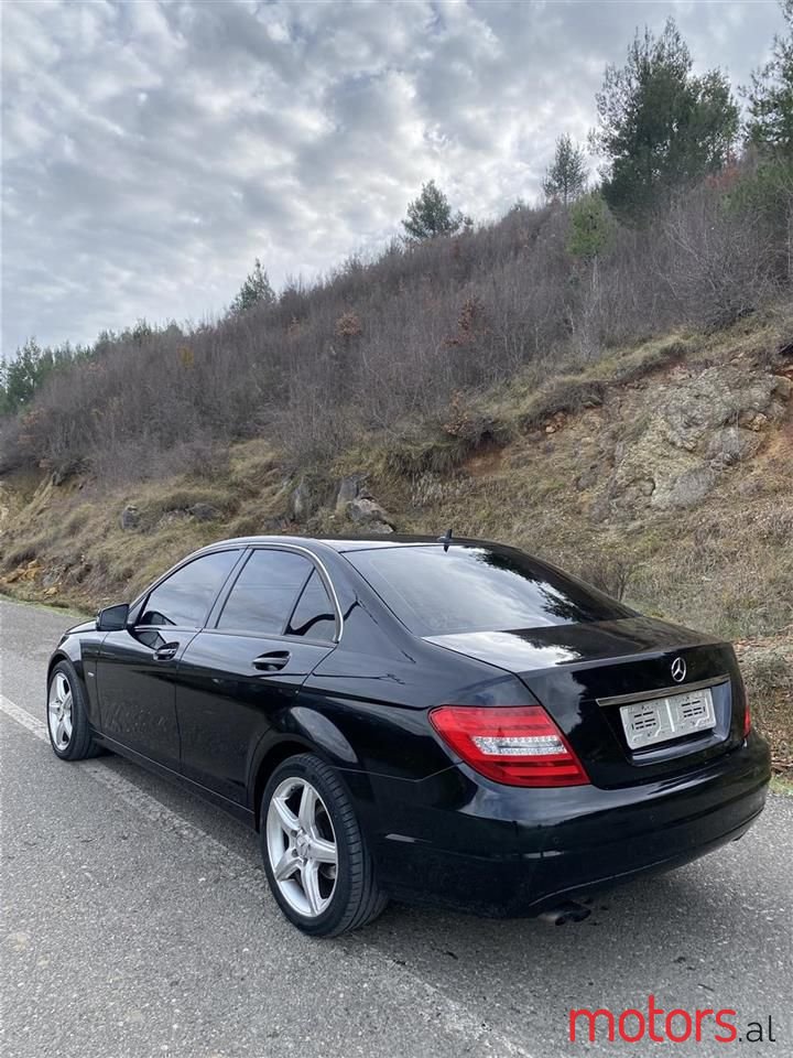 2012' Mercedes-Benz C 200 photo #3