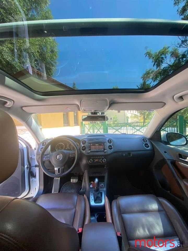 2014' Volkswagen Tiguan photo #6