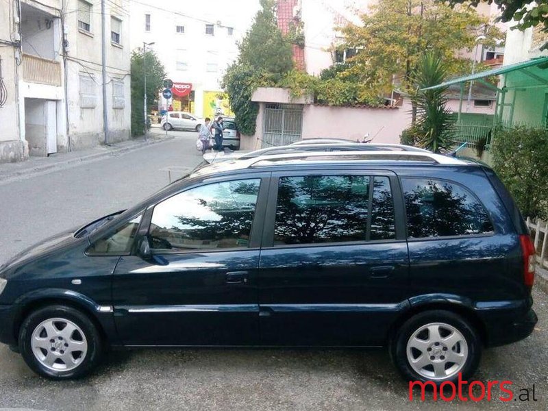 2003' Opel Zafira photo #1