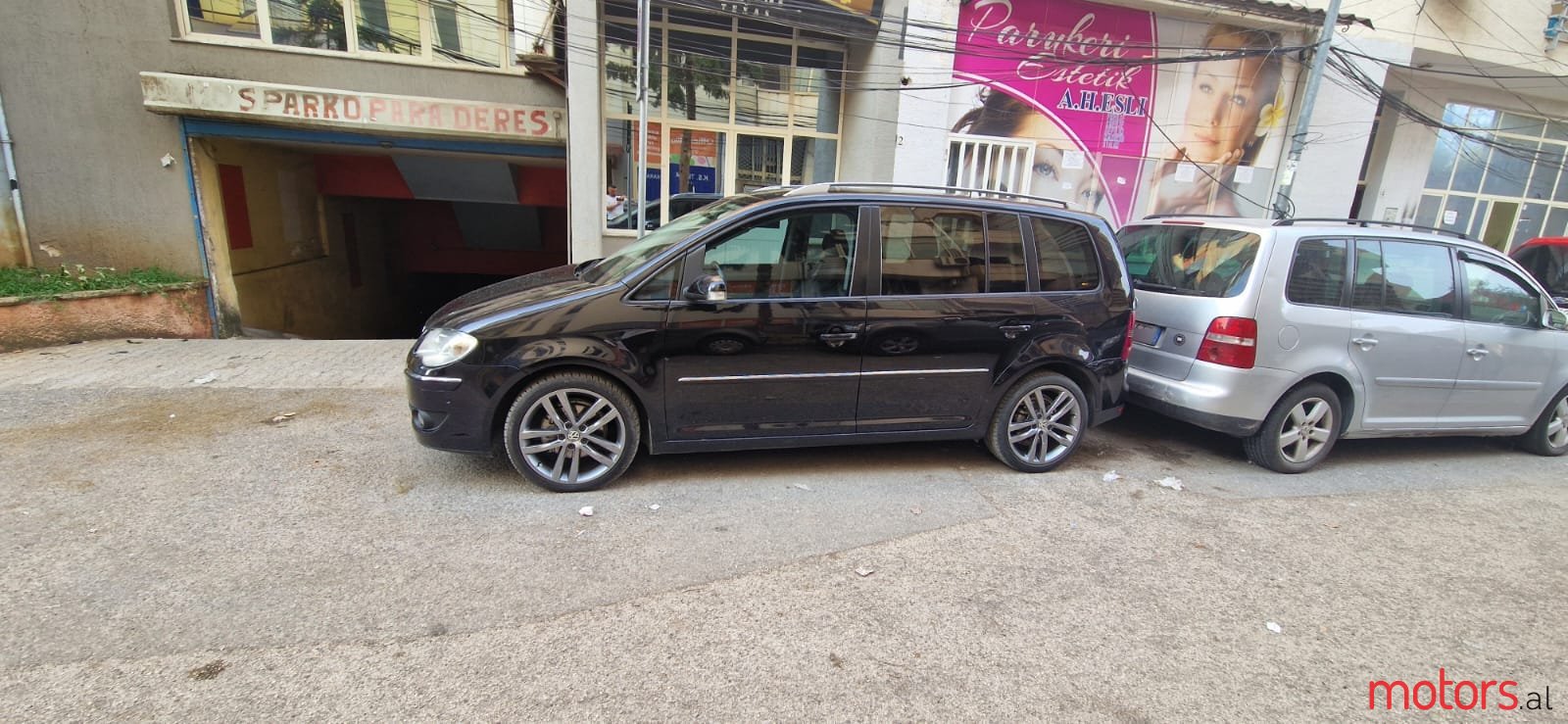 2007' Volkswagen Touran photo #7