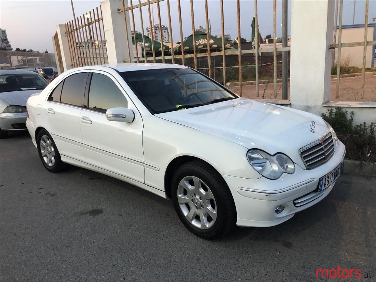 2006' Mercedes-Benz 300 photo #6