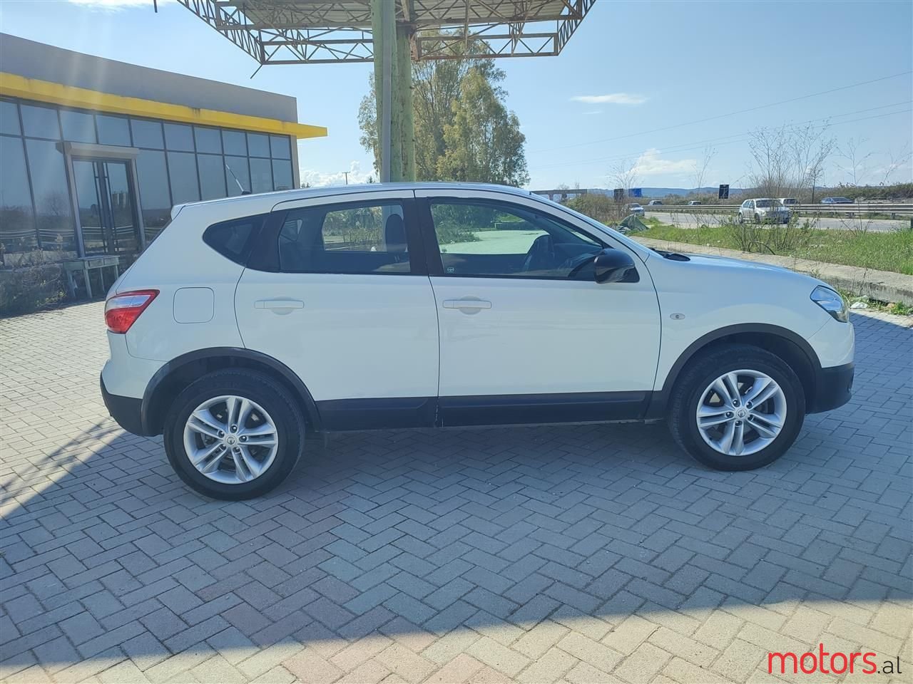 2011' Nissan Qashqai photo #4