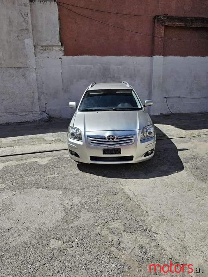 2009' Toyota Avensis photo #4