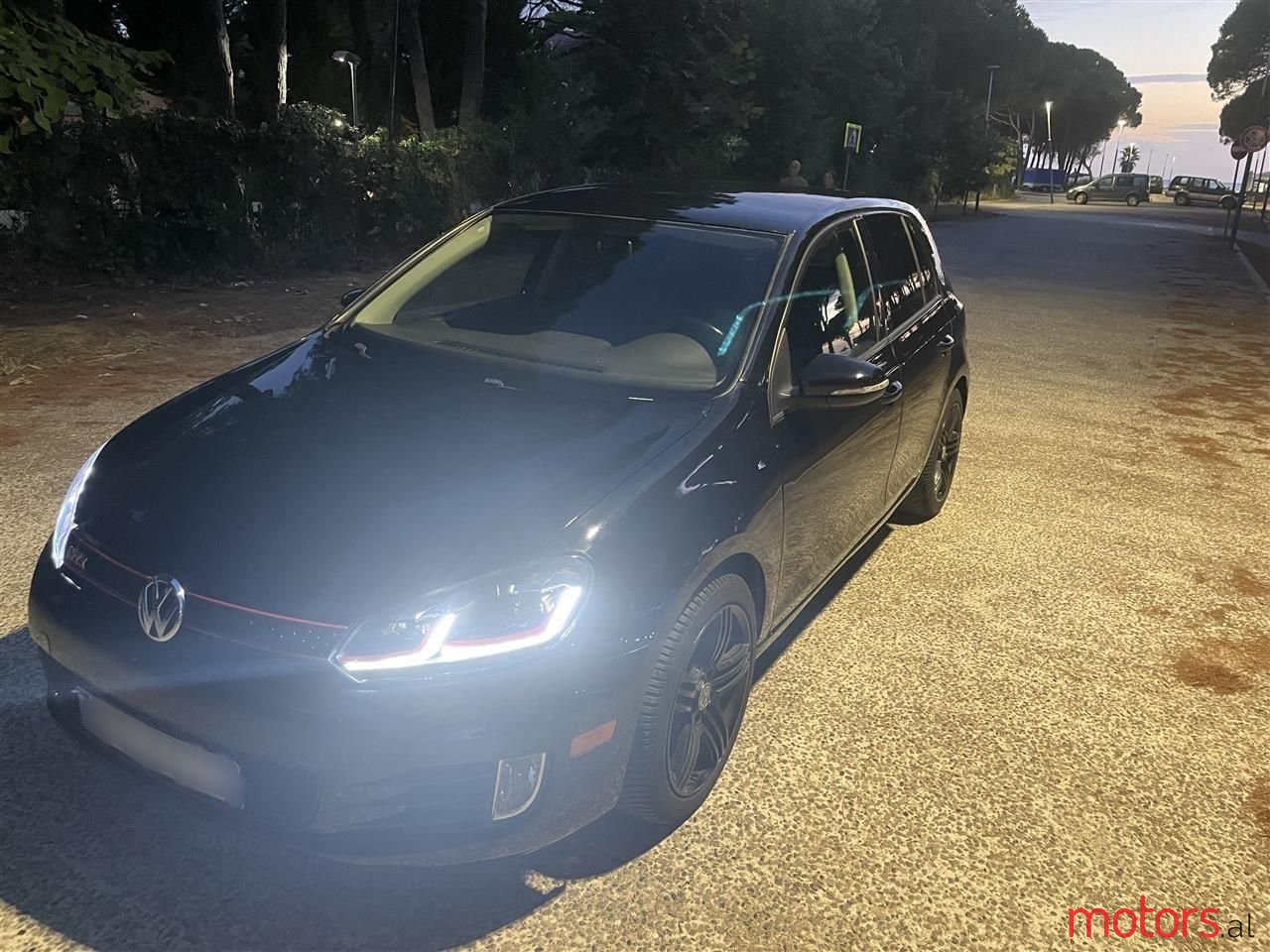 2014' Volkswagen Golf photo #3