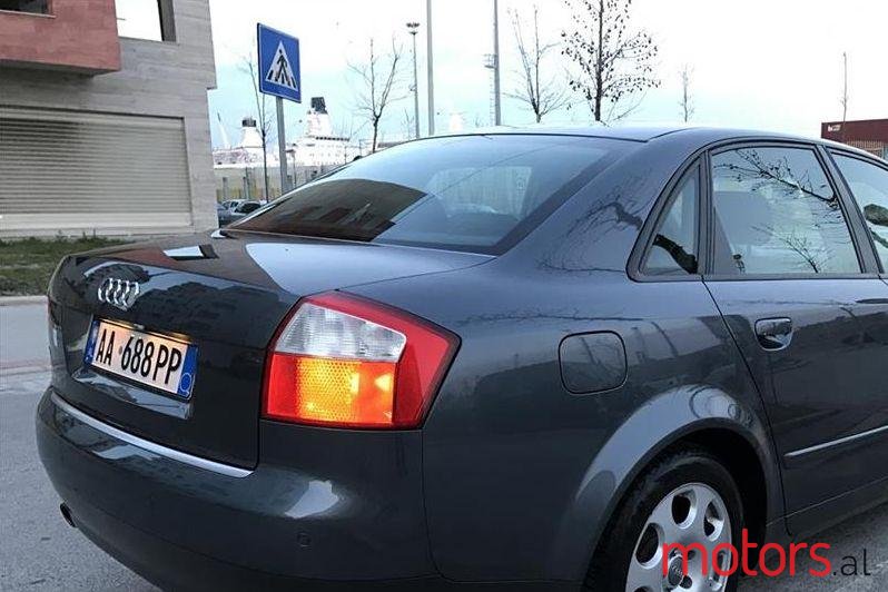 2004' Audi A4 photo #2