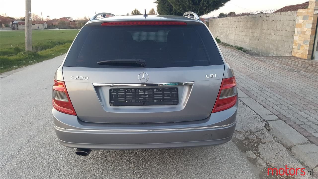 2008' Mercedes-Benz C 220 photo #3