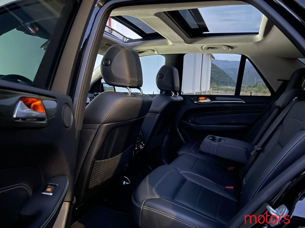 2012' Mercedes-Benz ML 350 photo #2