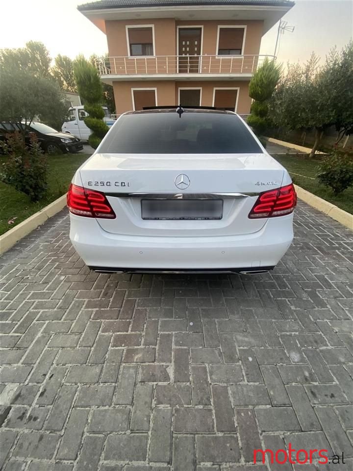 2014' Mercedes-Benz E 250 photo #2