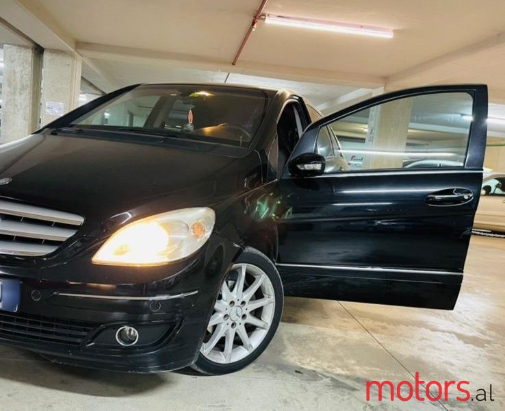 2006' Mercedes-Benz B 180 photo #1