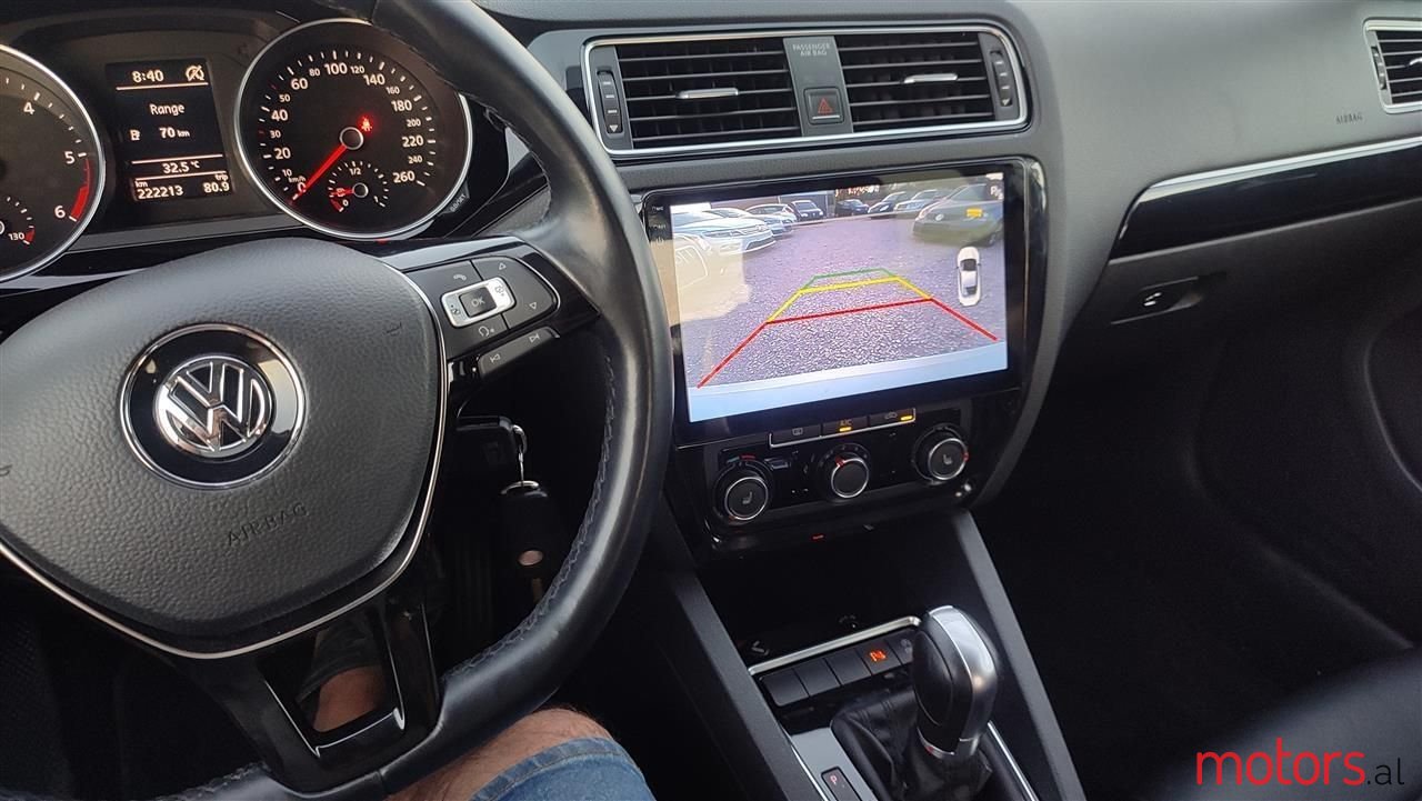 2015' Volkswagen Jetta photo #3