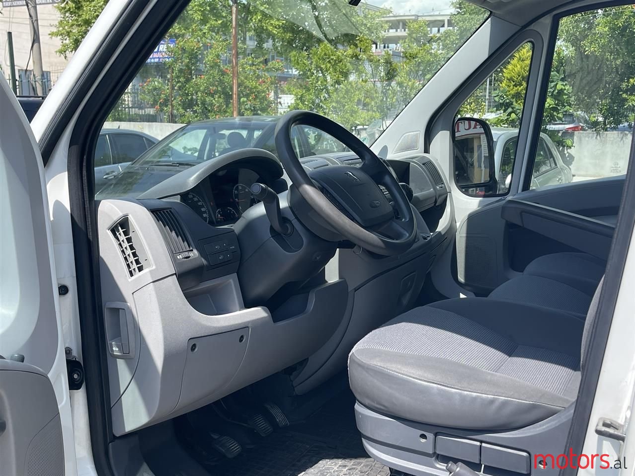 2010' Peugeot Boxer photo #6