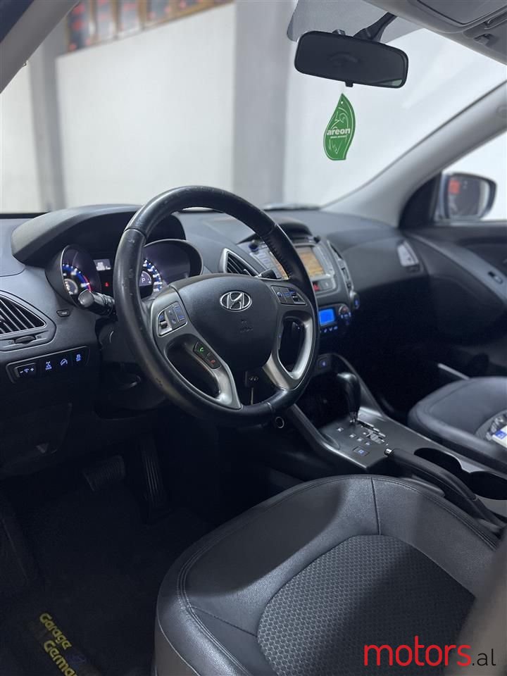 2012' Hyundai ix35 photo #4